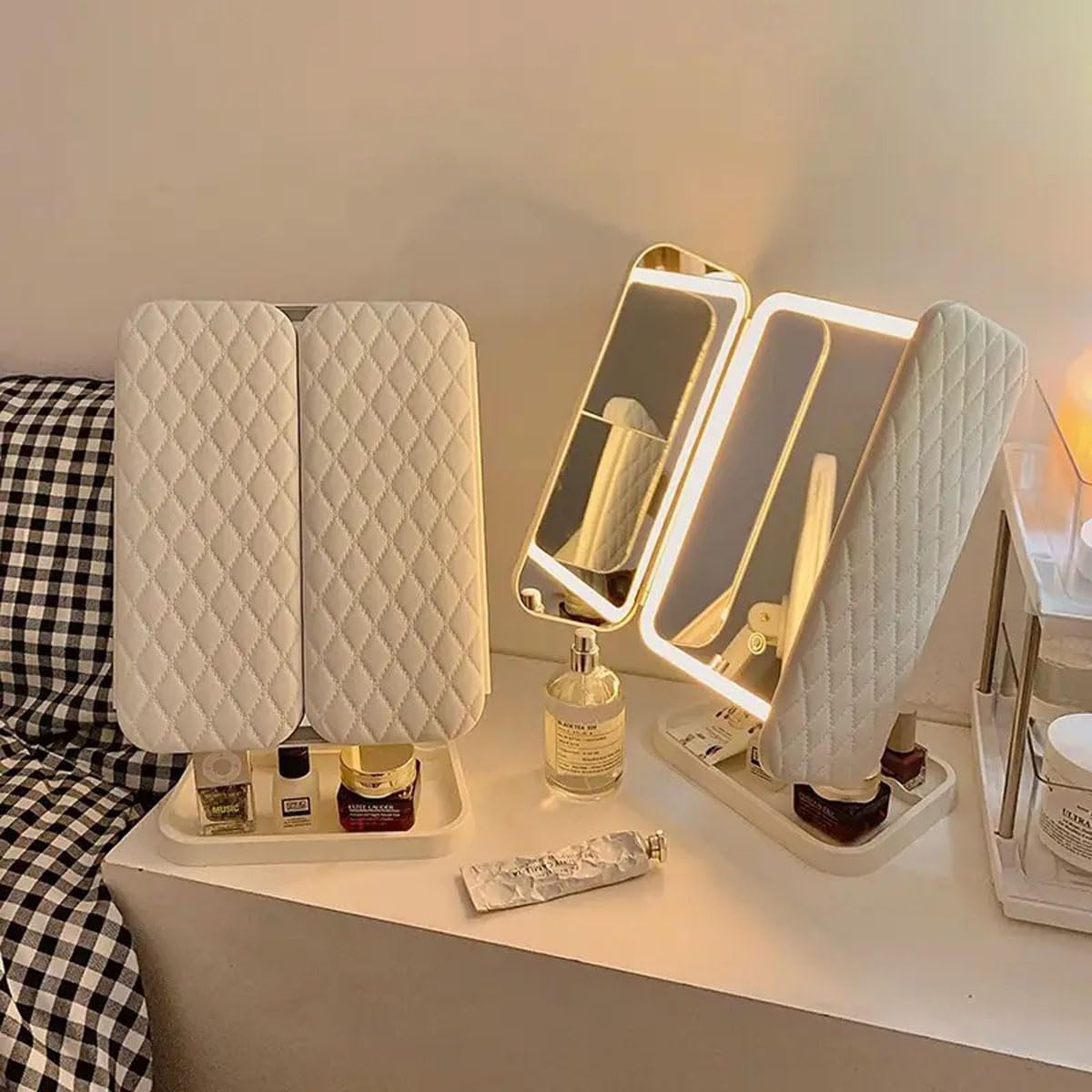 JUKKRE Vanity Makeup Mirror,1X/2X/3X Tri-fold Makeup Mirror with 21 Led Lights, Adjustable Touch Screen Lighted Mirror Dressing Mirrors, Gift for Women(White)